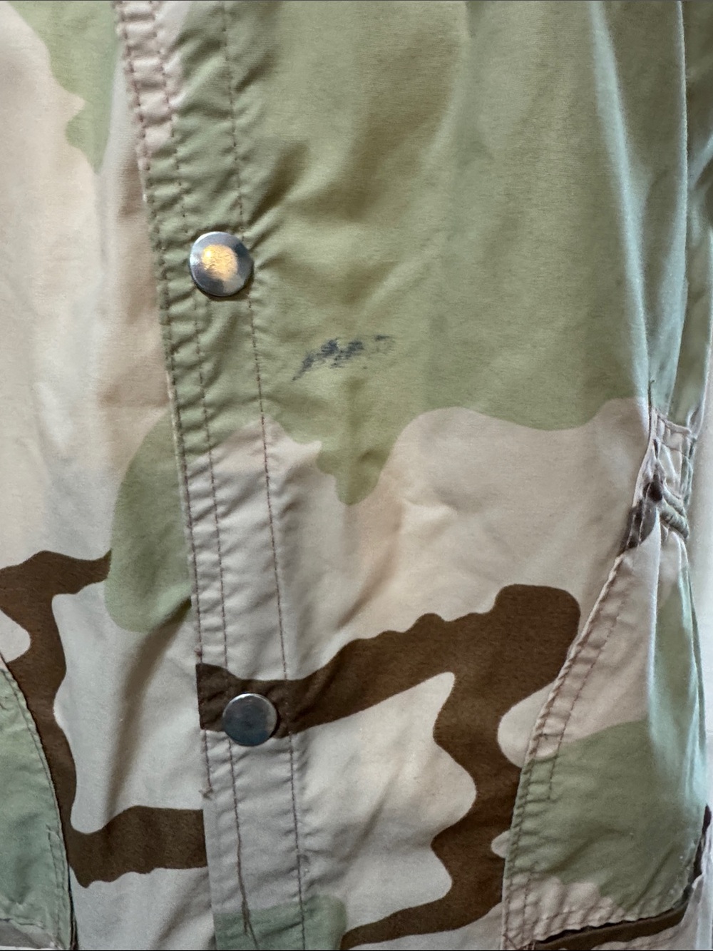 Sleeveless Desert Camo Utility Vest - Picture 5 of 11